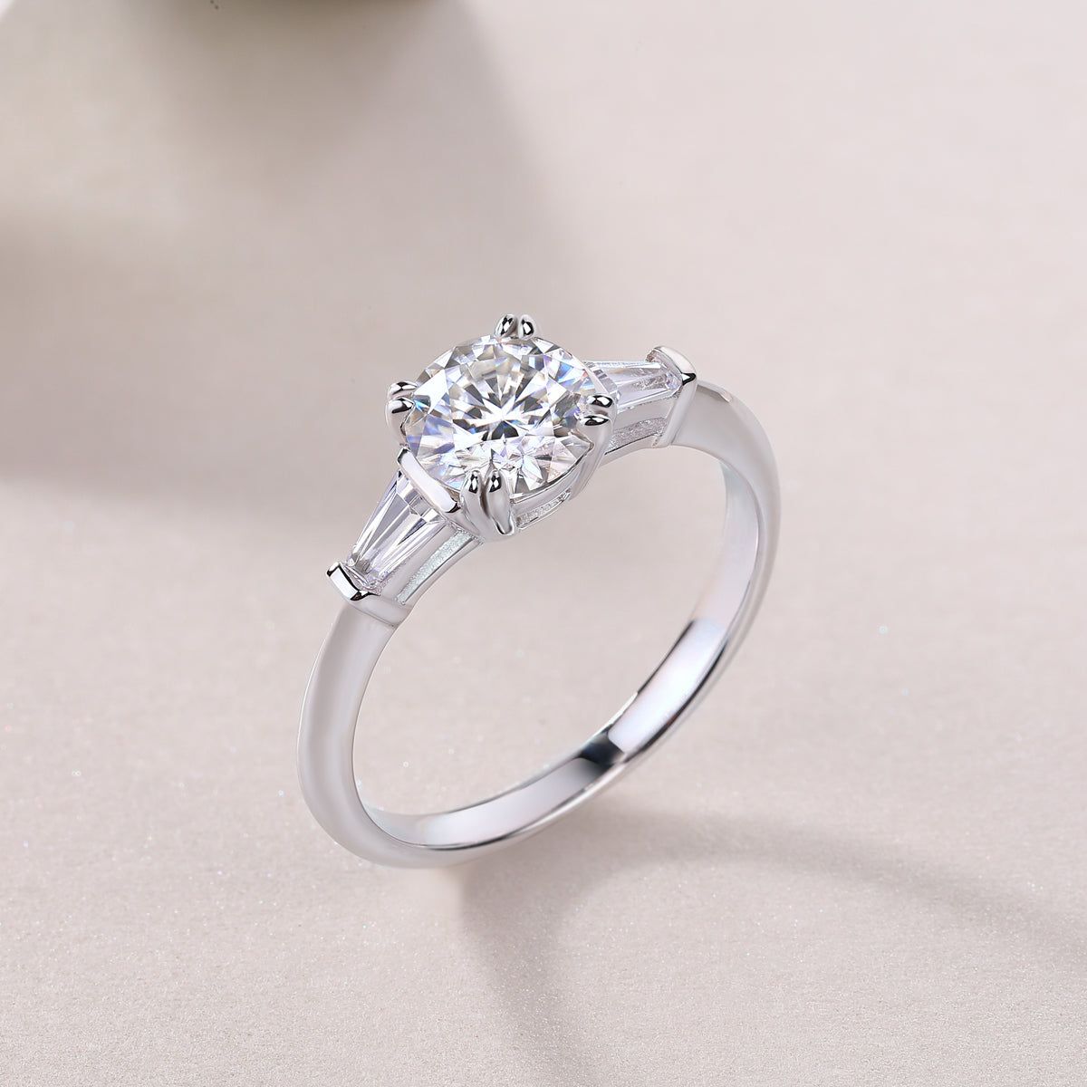 1 Carat Moissanite Wedding Ring in S925 Sterling Silver
