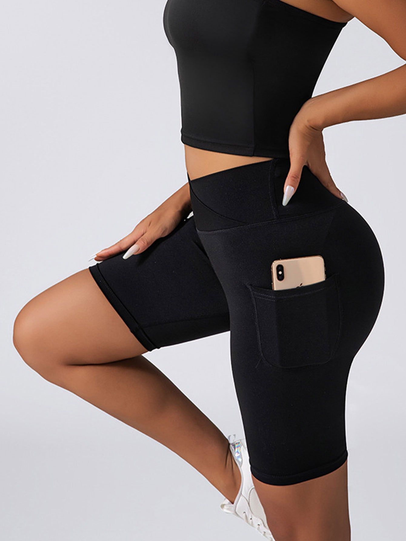 High Waist Seamless Biker Shorts With Pockets Scrunch Fit