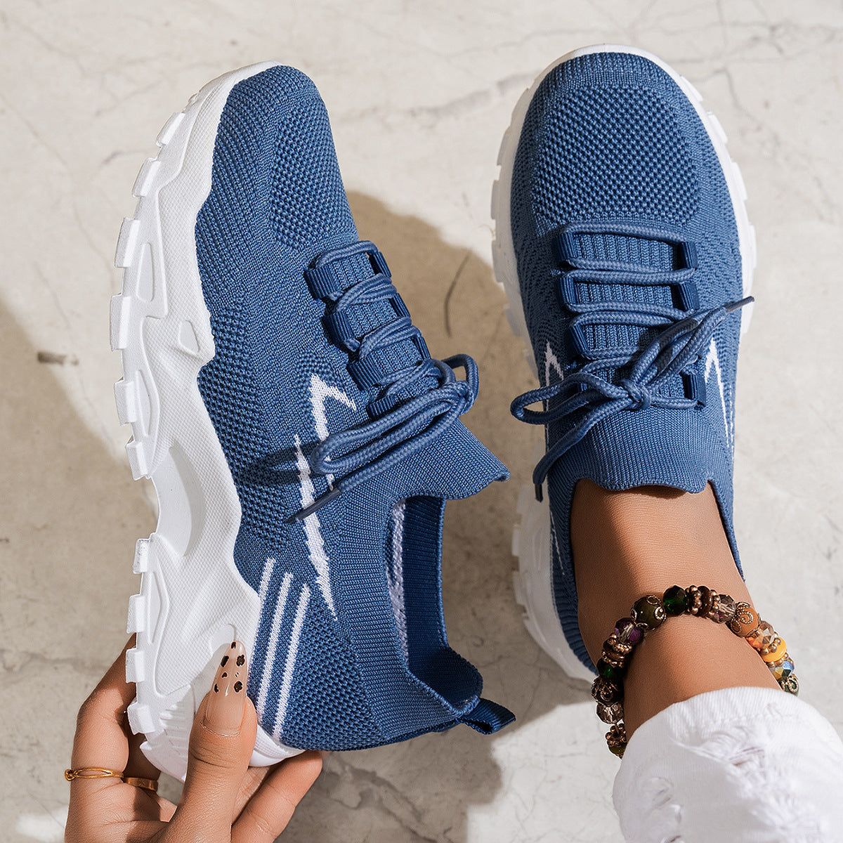 Women’s Mesh Lace Up Sneaker Lightweight Low Heel