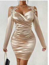 Elegant Satin Lace Bodycon Dress With Pleated Skirt