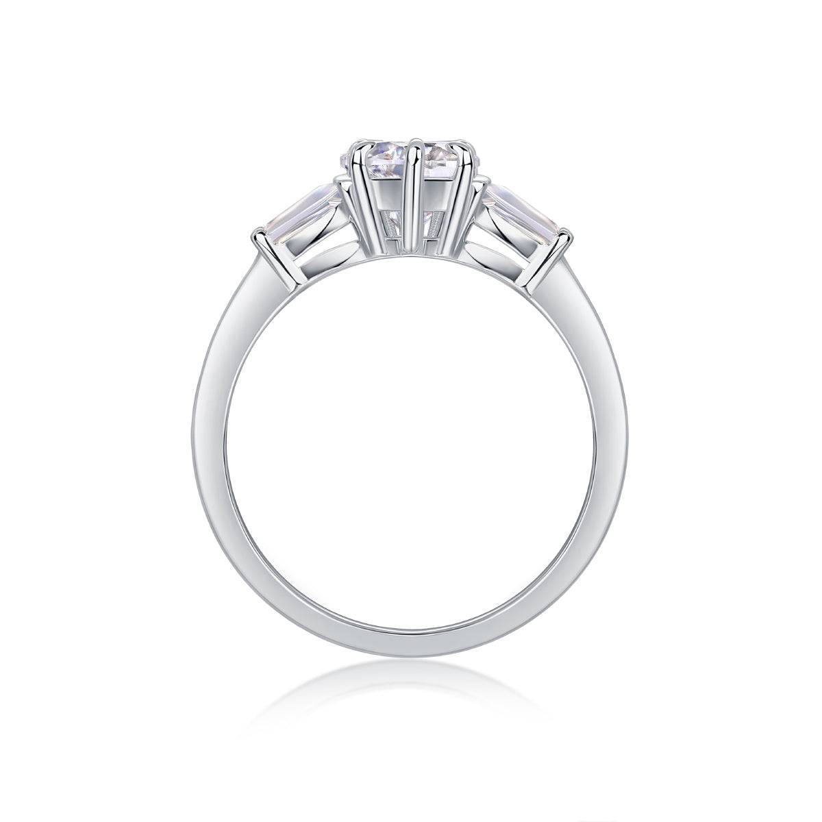 S925 Silver Heart Moissanite Ring Elegant Design