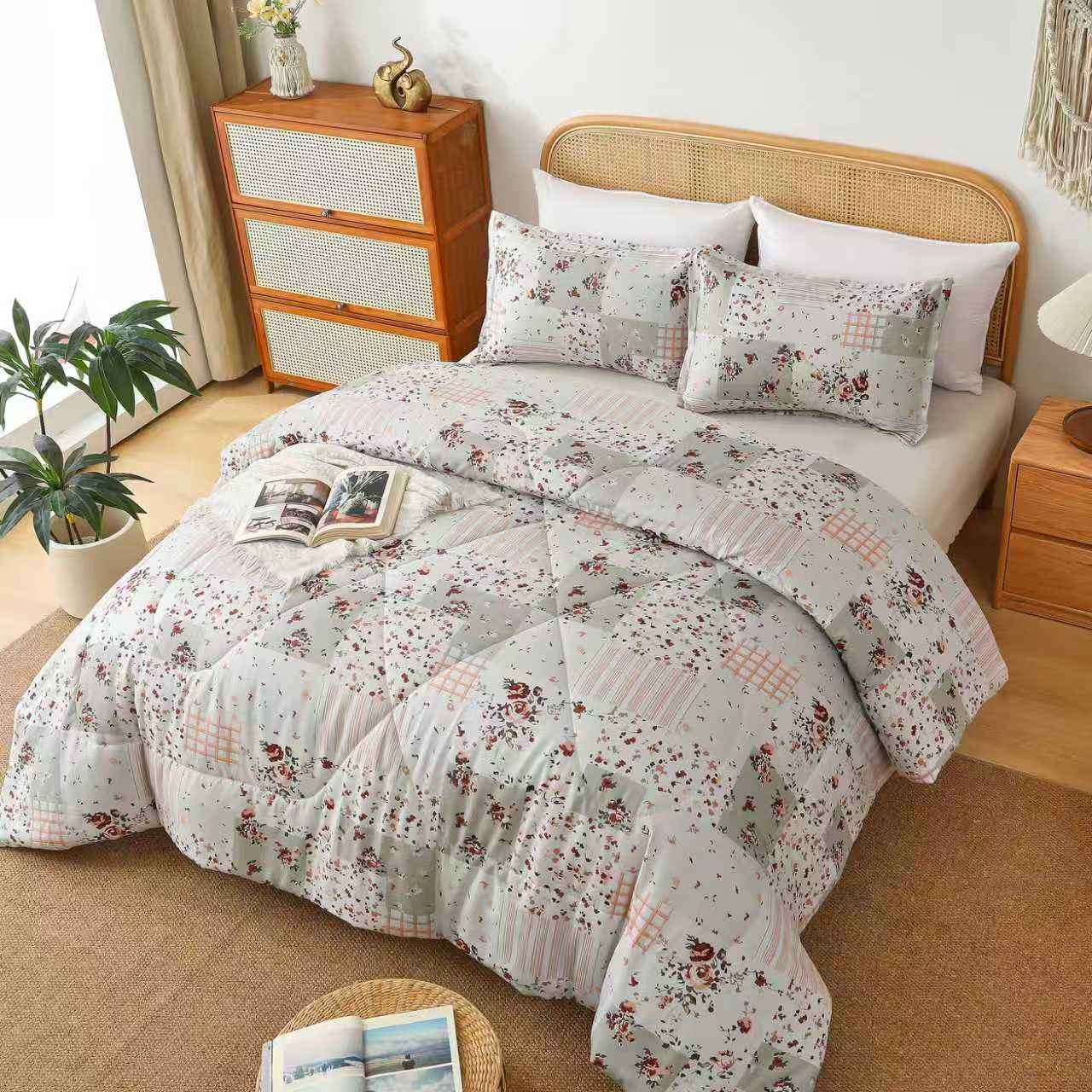 QianXia Comforter Set with Pillowcases