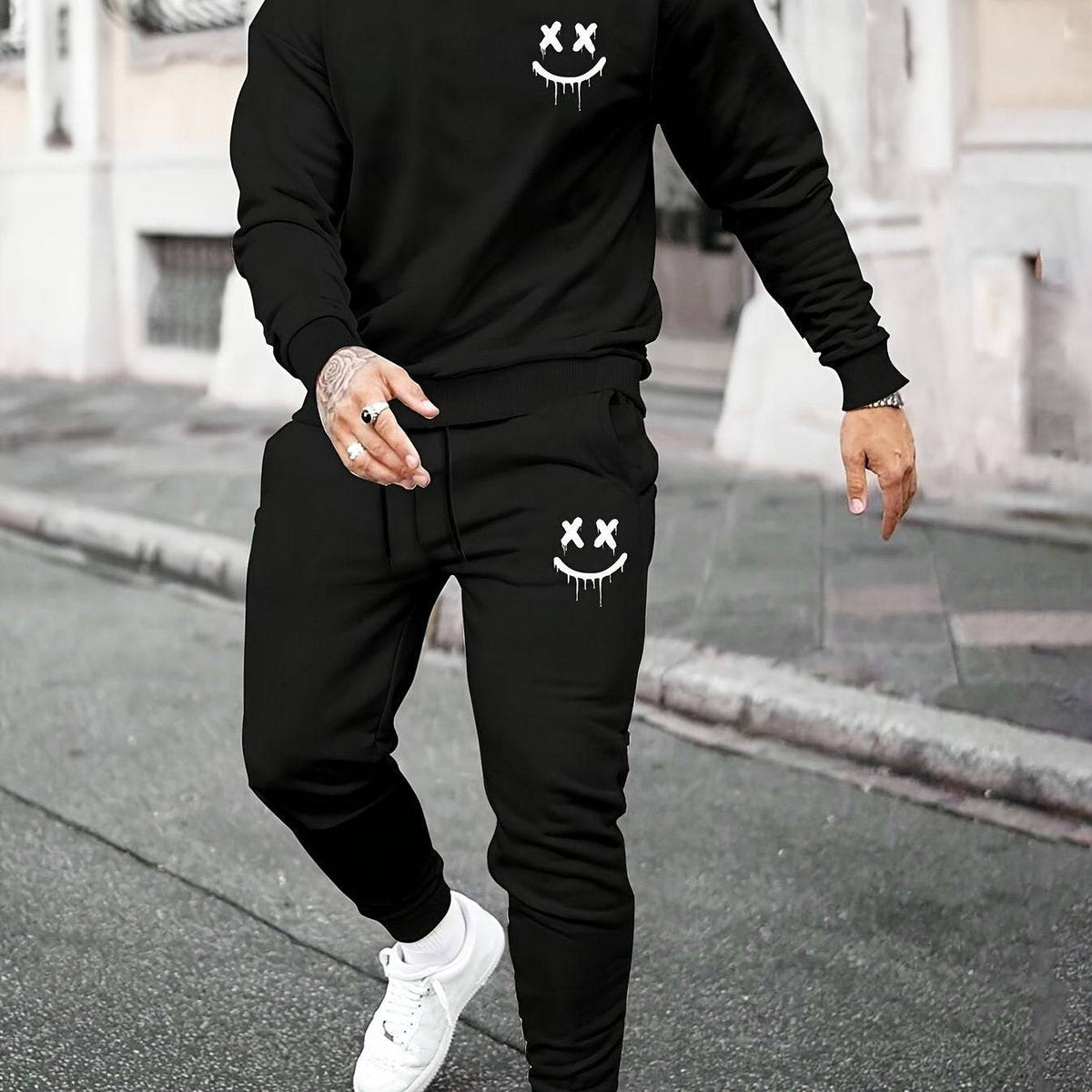 Men's NYC Streetwear Sweatshirt, Black Heavyweight Polyester Pullover with Crew Neck and Long Sleeves, Casual Urban Style for Daily Wear