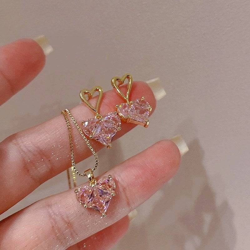 Women's 3-Piece Pink Heart Jewelry Set, Y2K-Inspired Earrings and Necklace with Sparkling Bling Design, Perfect for Parties and Daily Wear