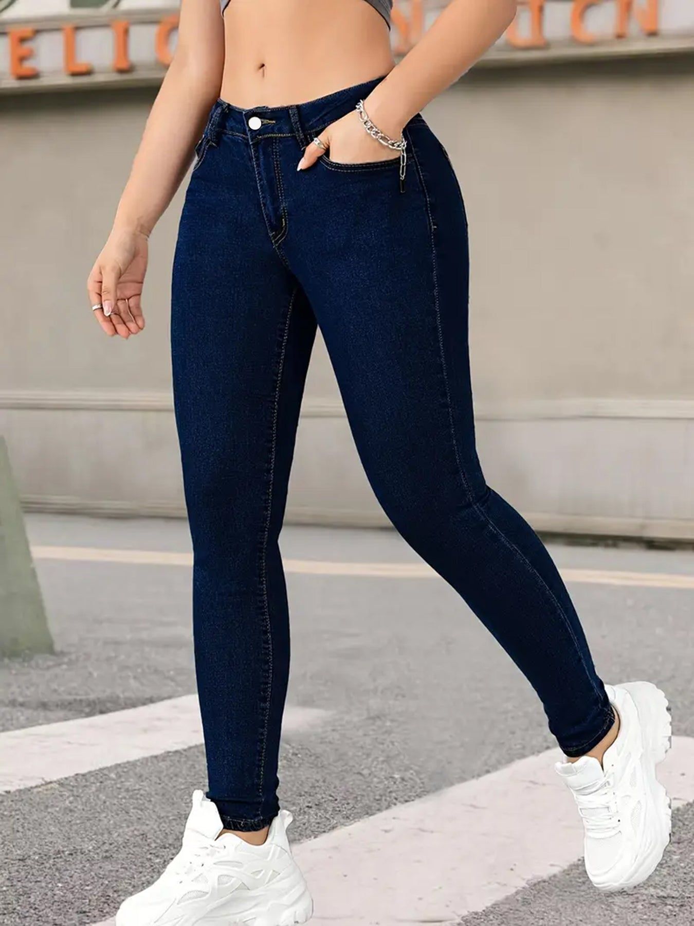 Women’s High Waist Slim Fit Jeans for Everyday Comfort