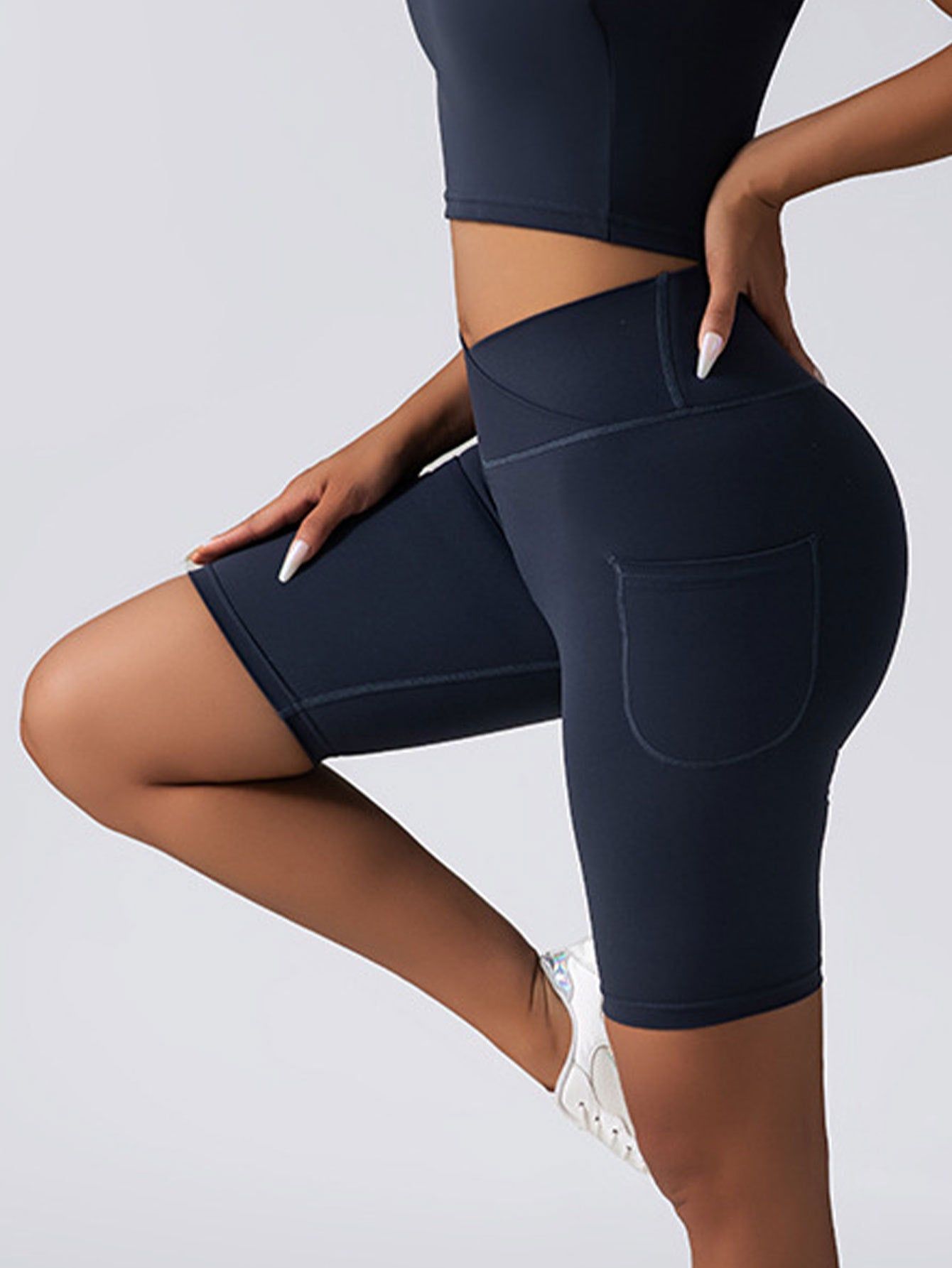 High Waist Seamless Biker Shorts With Pockets Scrunch Fit