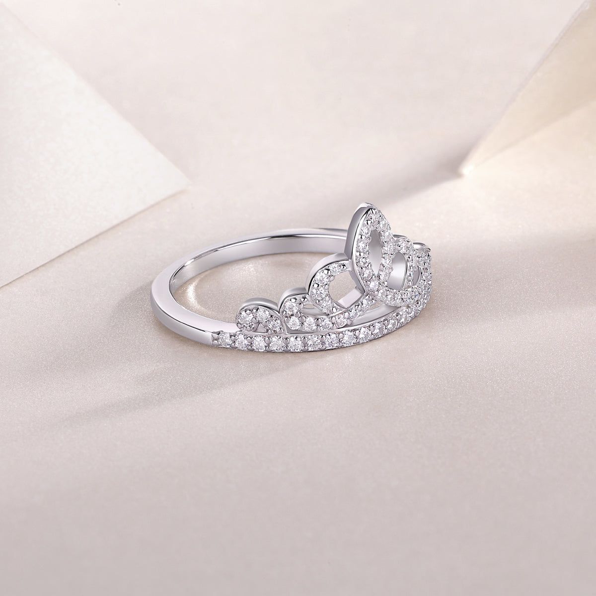 Crown Style Moissanite Ring S925 Silver Elegance