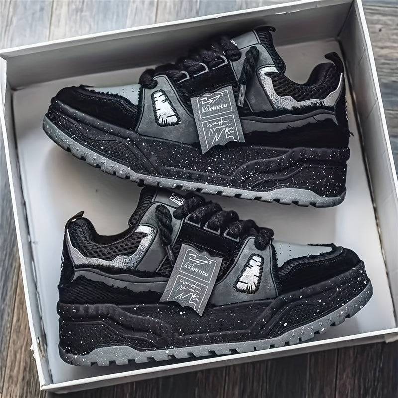 Unisex Retro Skateboard Sneakers Black & Gray Low-Top Lace-Up with Cushioned Rubber Sole, Breathable Mesh & PU Upper for Casual & All-Season Wear