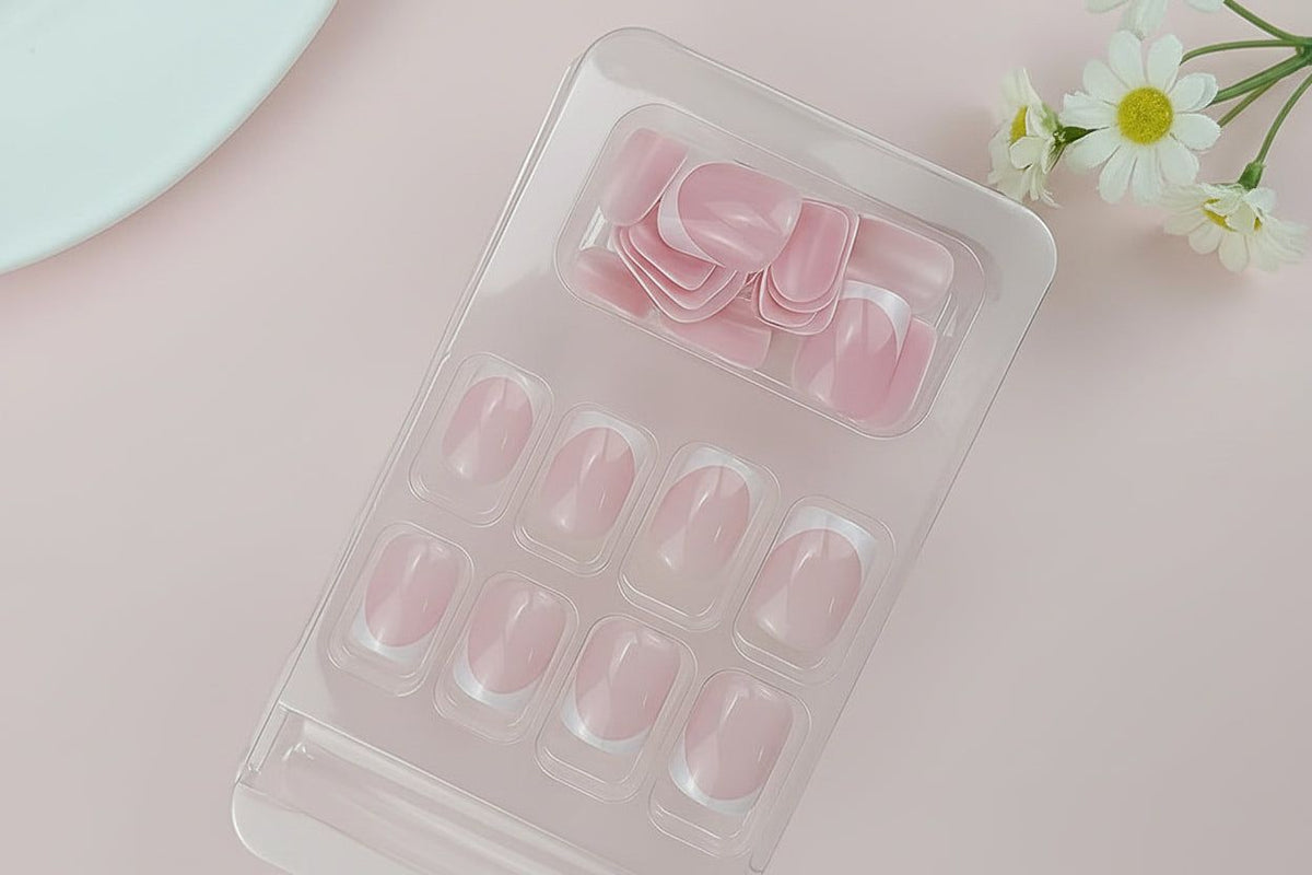 Press On Nails 24PCS Minimalist Flat Water Pipe Set