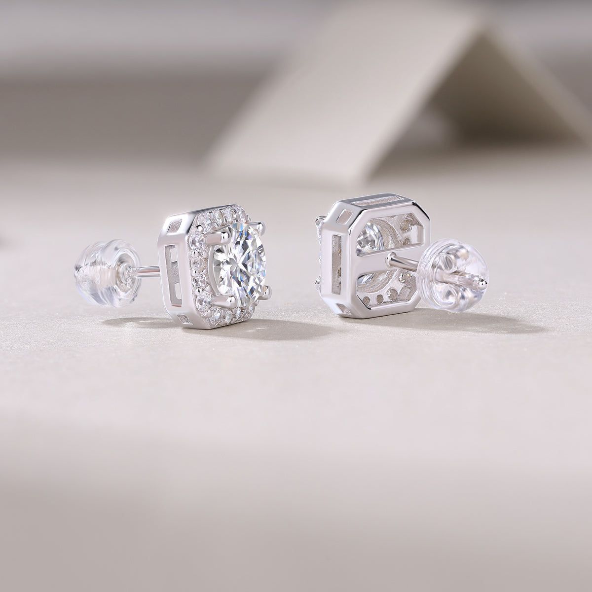 Earrings 1 Carat Moissanite Stud in S925 Silver