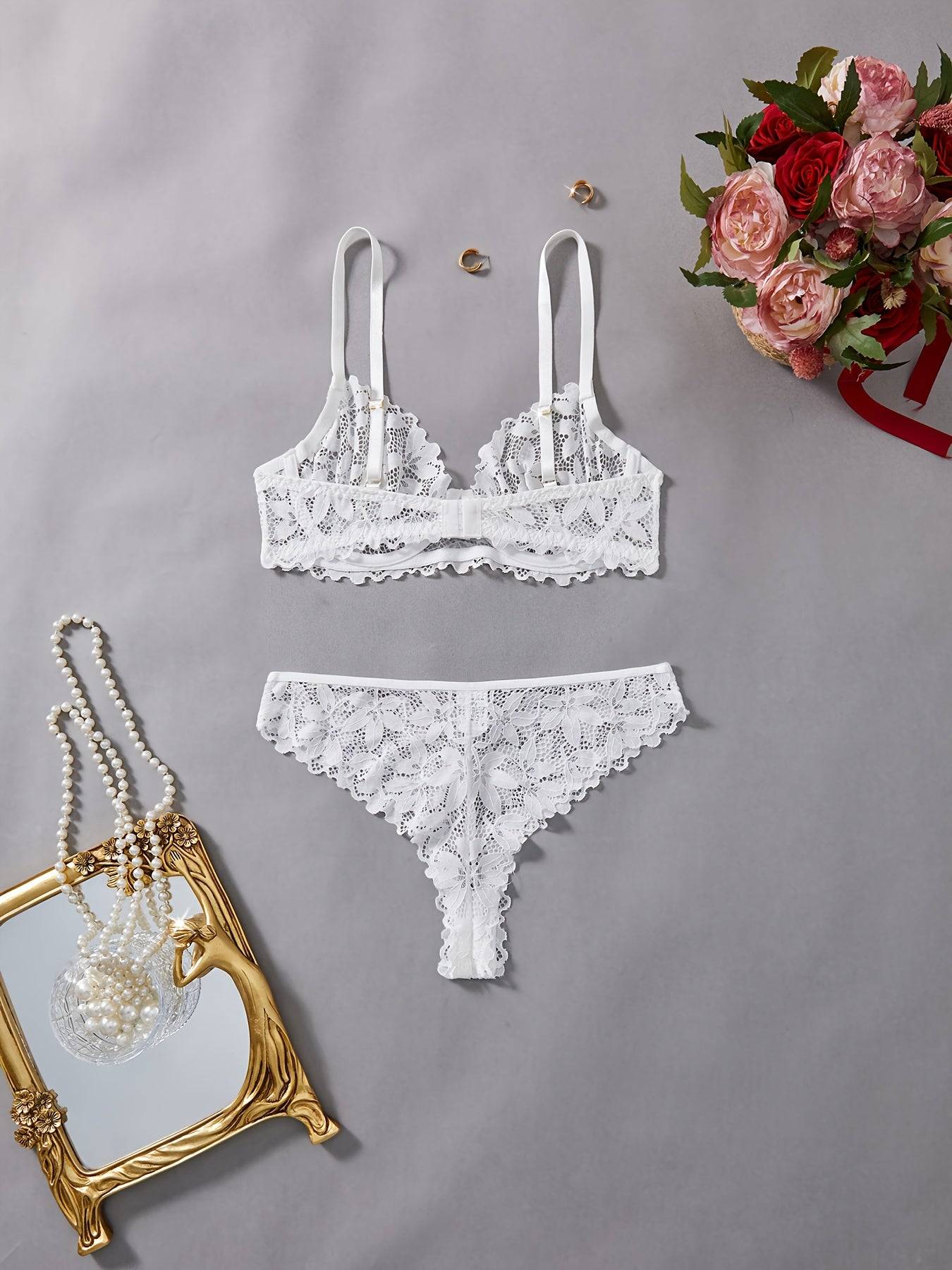 Women's Red Lace Lingerie Set – Delicate Floral Design with Scalloped Edges, Comfortable Matching Set