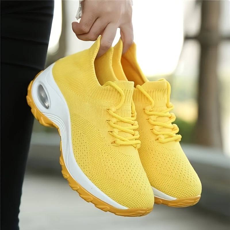 Unisex casual sports sneakers, flat bottom with non-slip sole, round toe mesh design for student running use