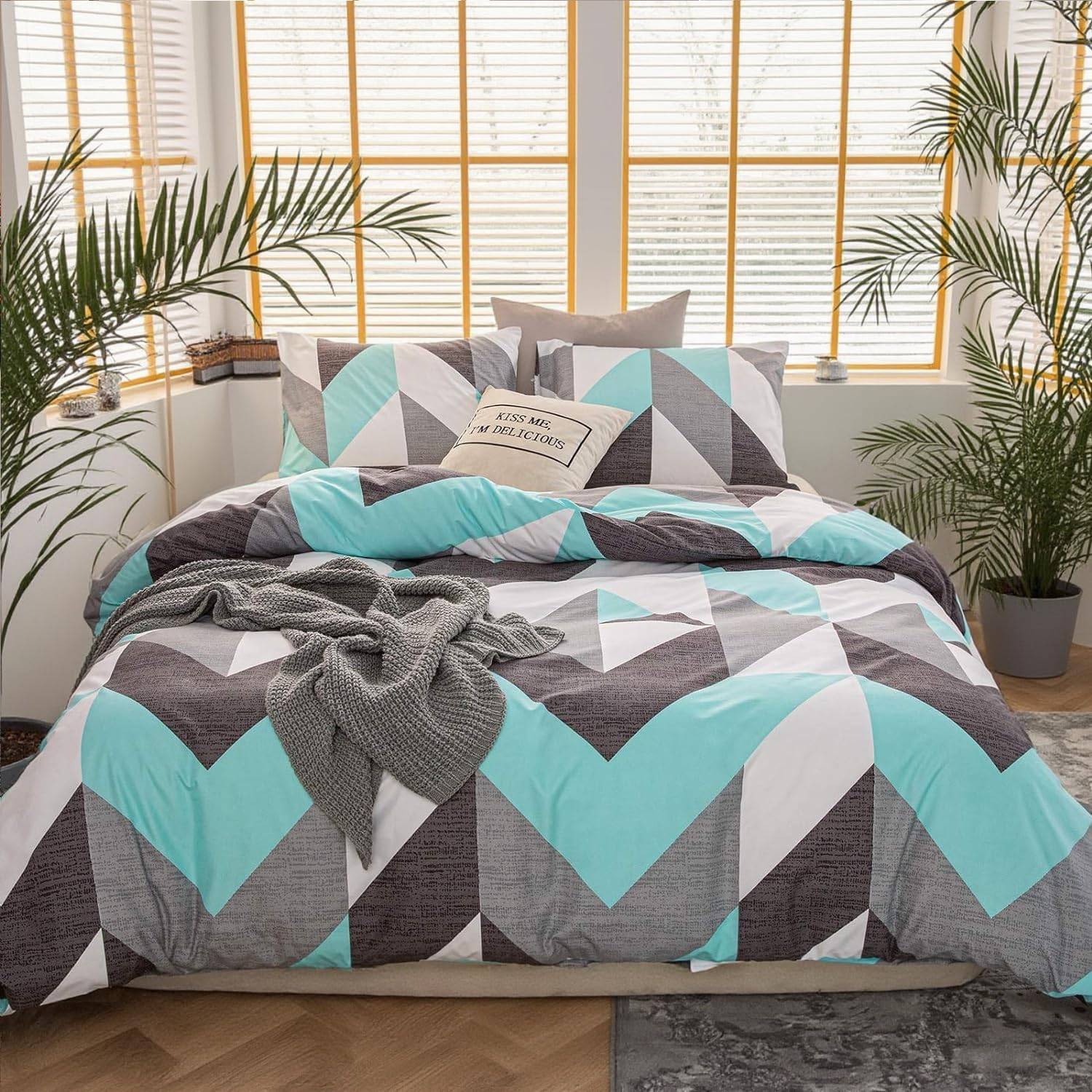 Queen Bed Comforter Set Soft All Season Bedding