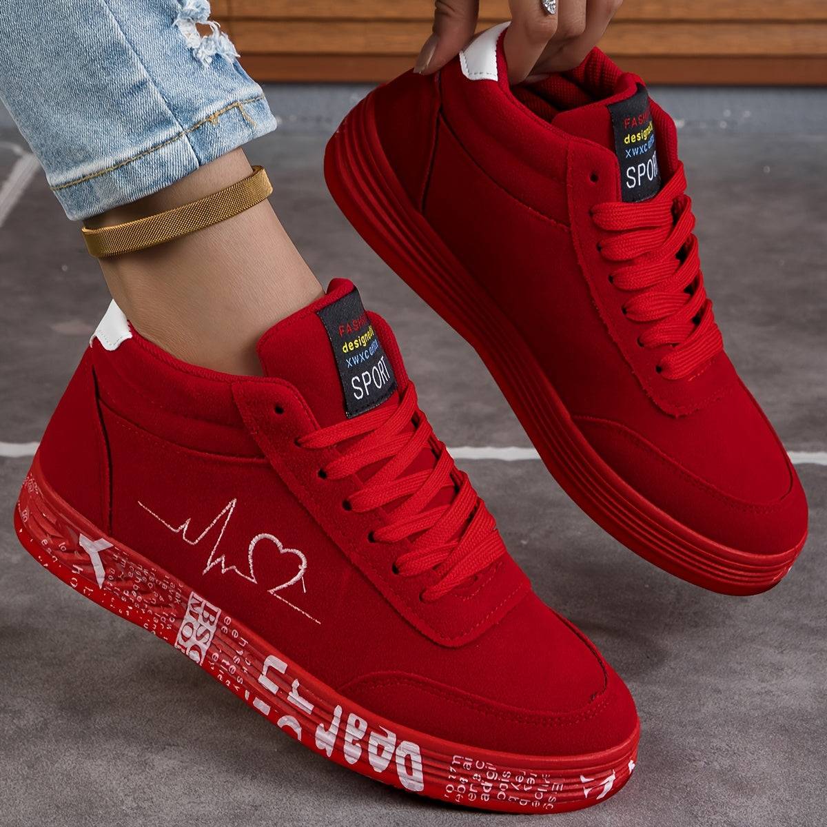 Unisex heart-design sneakers, breathable mid-top casual shoes for skating, daily wear, and outdoor sports