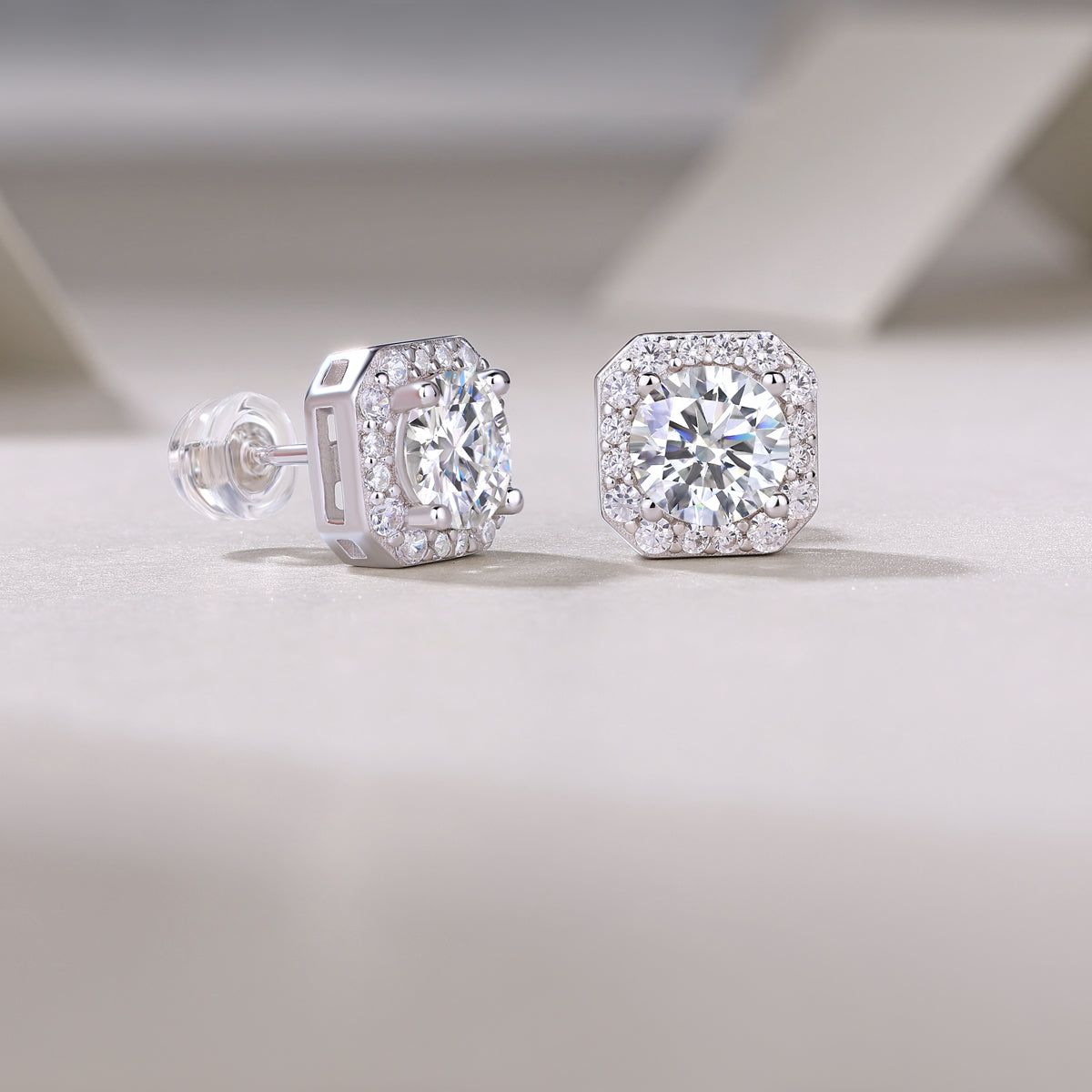 Earrings 1 Carat Moissanite Stud in S925 Silver