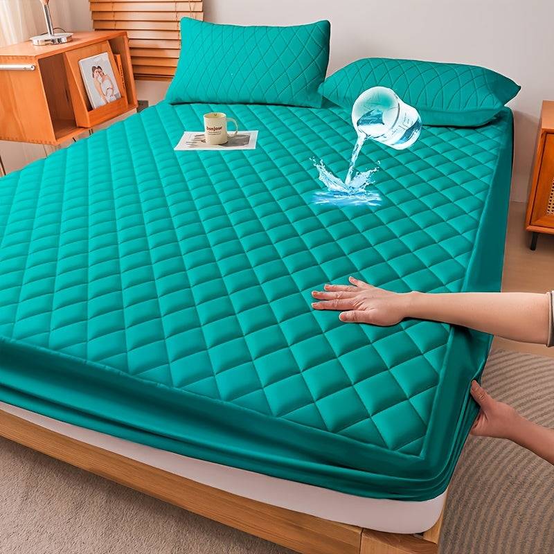 Waterproof Quilted Mattress Cover – Soft Dustproof Bedding Protector for Home, Guest Room & Hotel