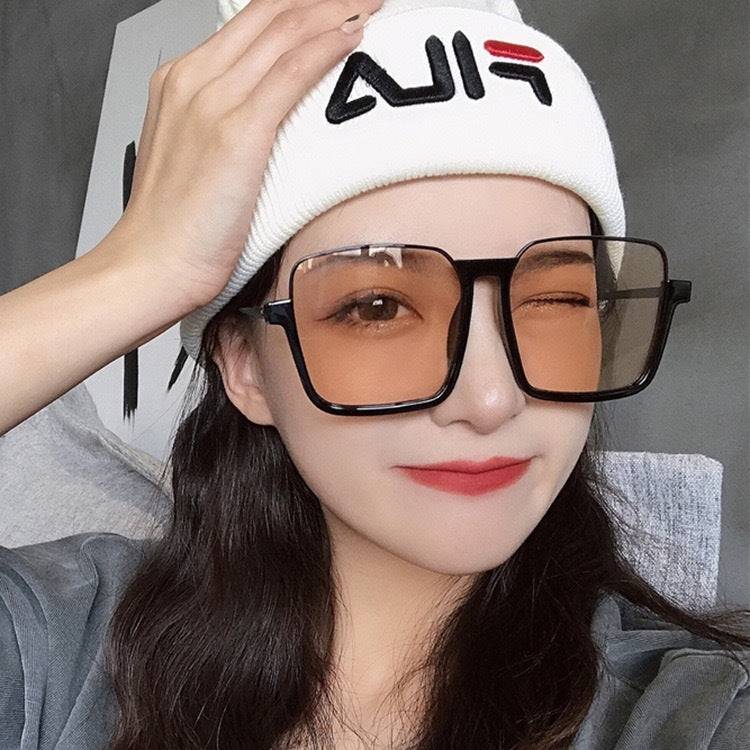 Womens Retro Square UV400 Metal Frame Resin Sunglasses