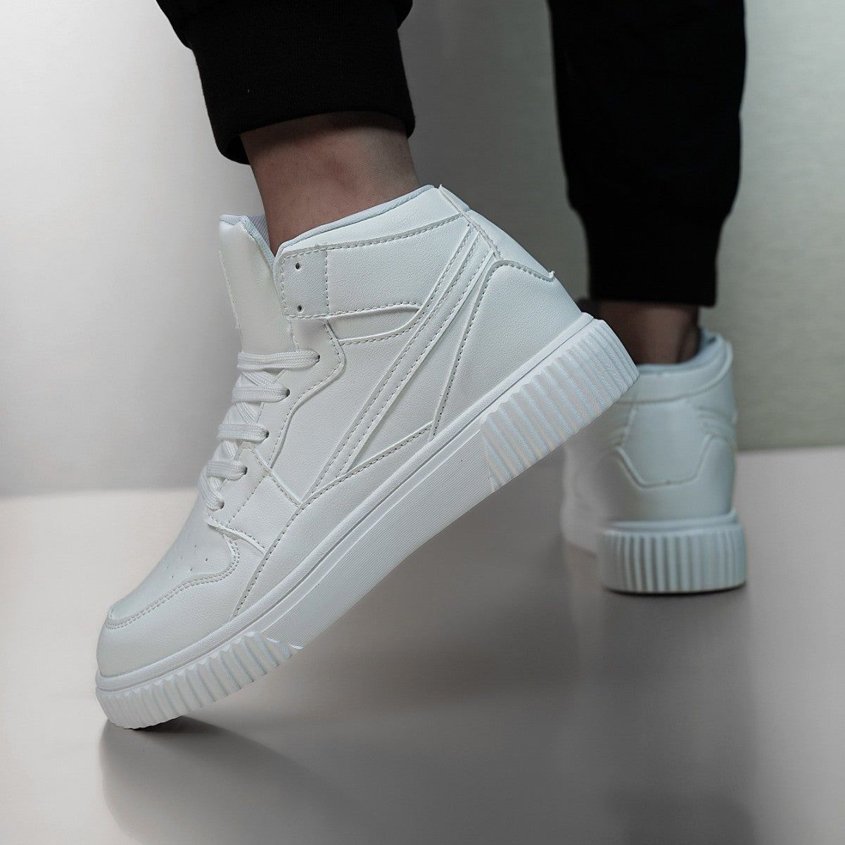Men’s Casual Microfiber Shoes for Autumn and Winter, Solid White, Round Toe, Versatile Style