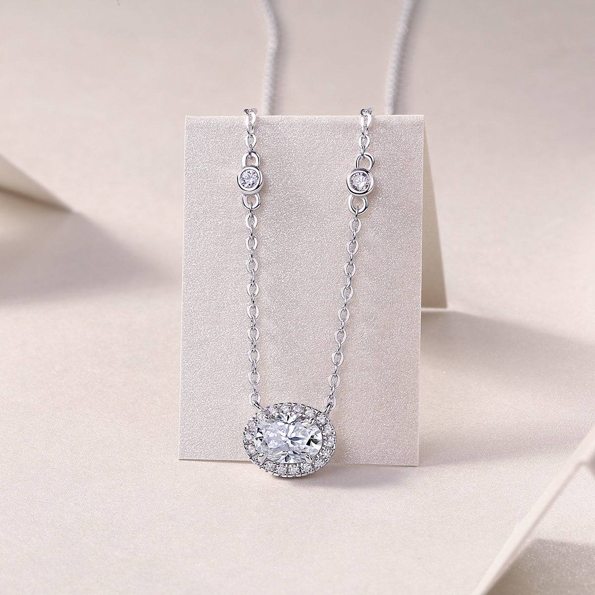 S925 Silver Oval Moissanite Pendant Necklace Elegant