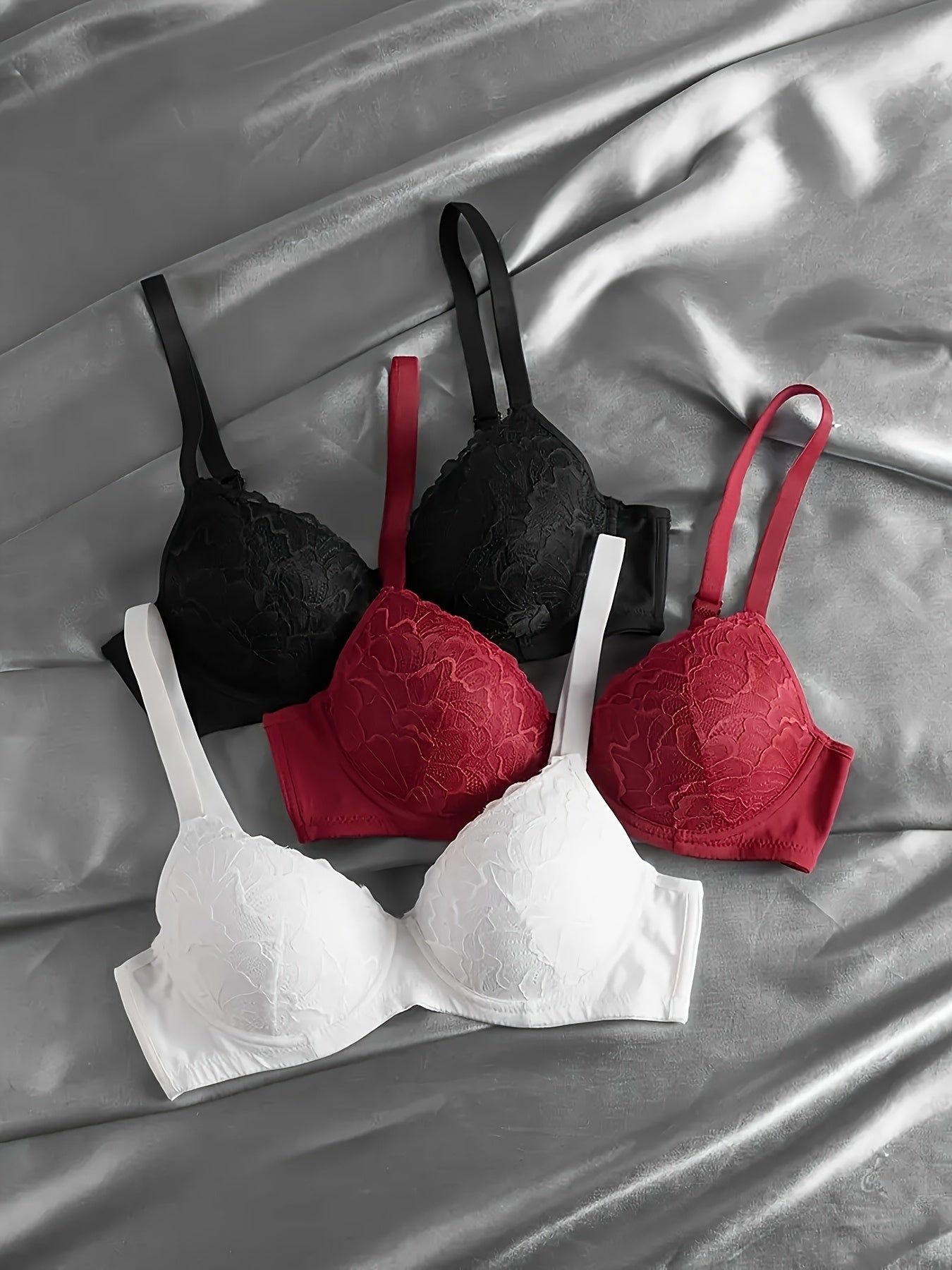 3-Pack Women's Floral Lace Underwire Bras – Comfortable Push Up Design with Lace Detail, Ideal for Everyday Wear & Special Occasions