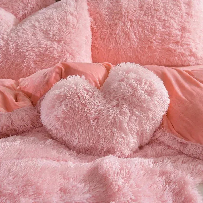 Pink Plush Heart Duvet Covers Set with Soft Warm Cloud Feel