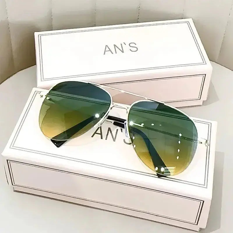 Green and yellow gradient polarized UV400 sunglasses for men & women. Ideal for cycling, driving, and outdoor adventures.