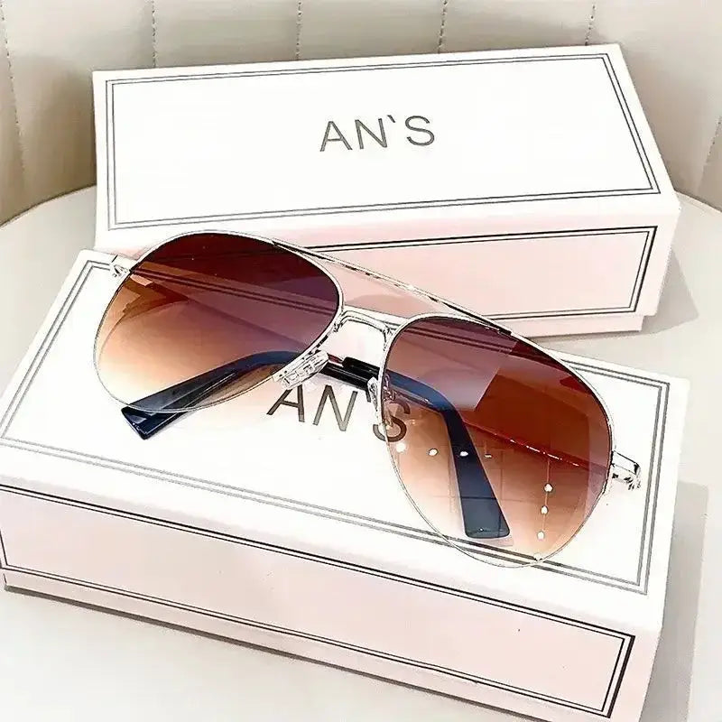 Brown gradient polarized UV400 sunglasses for men & women. Anti-glare and windproof, perfect for outdoor sports and driving.