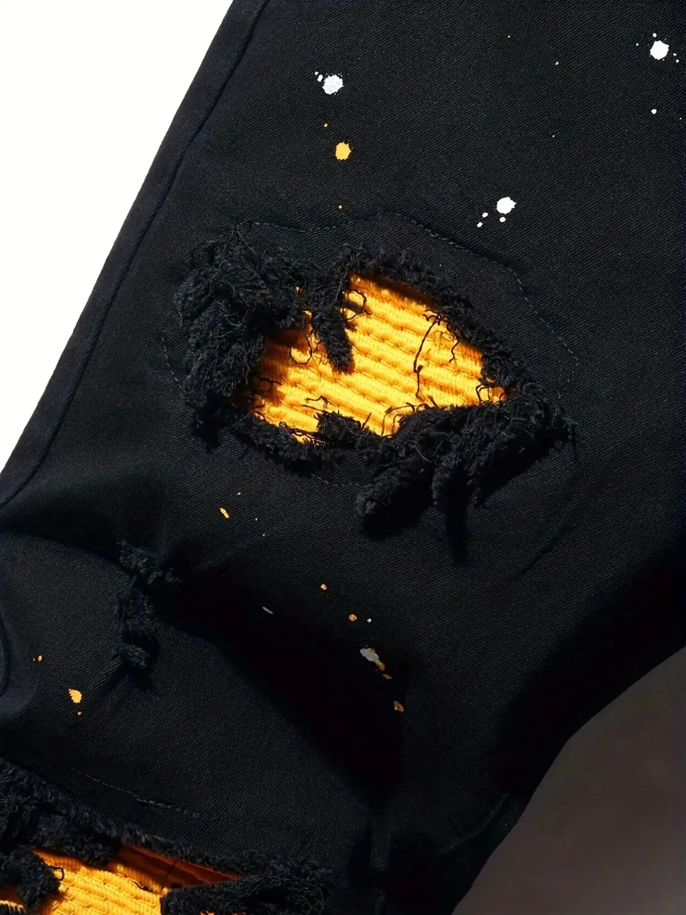 Men’s Splash-Ink Patchwork Jeans – Artistic Streetwear Denim with Unique Paint Effect & Panel Stitching