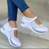 White thick-soled round-head knitted shoes