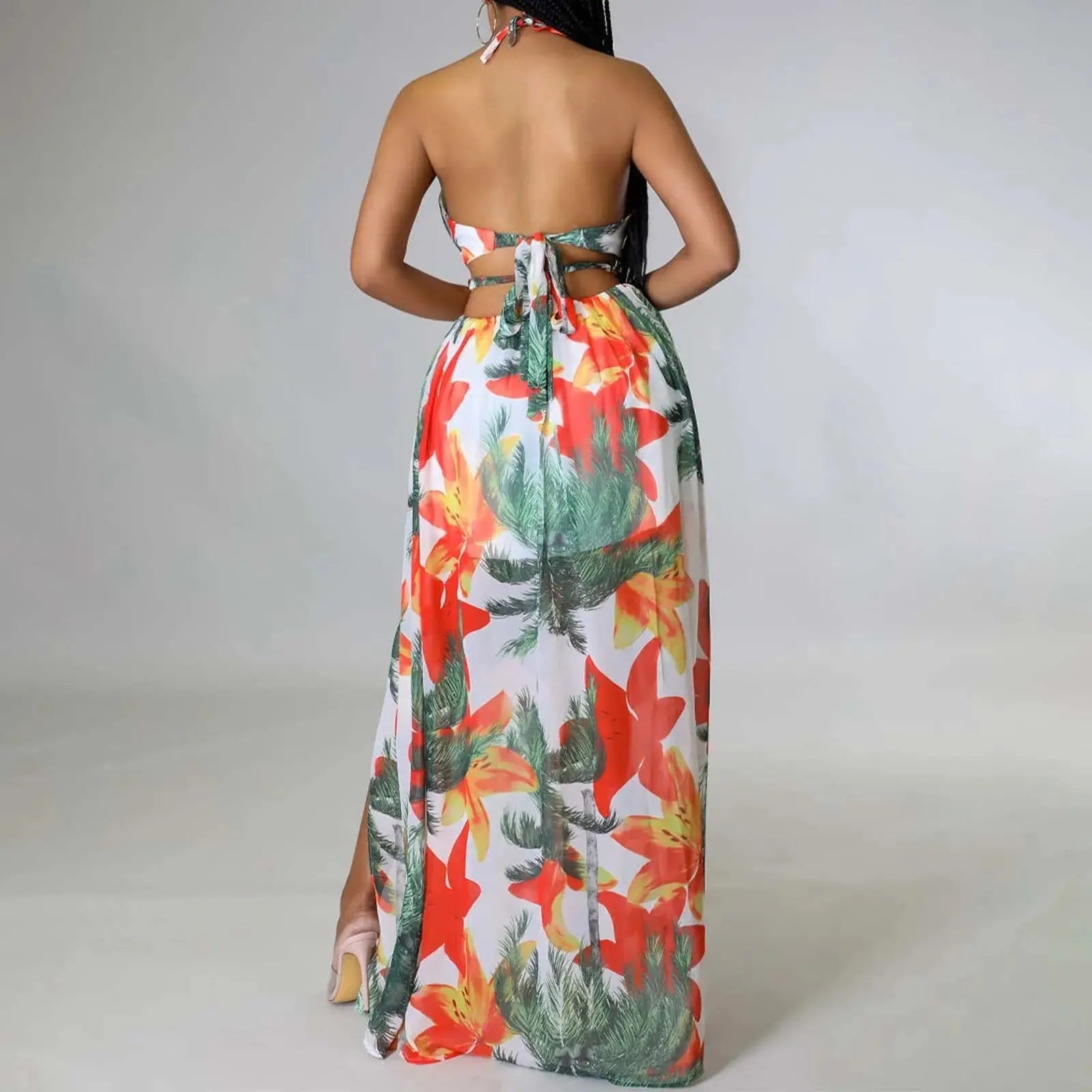 Women’s floral print maxi dress with halterneck and high split, elegant summer camisole-style outfit