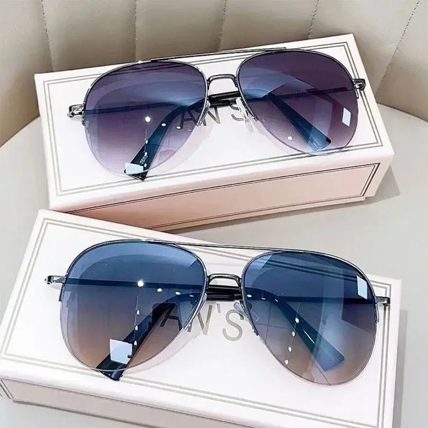 Polarized UV400 sunglasses for men & women with gradient purple and blue lenses, ideal for cycling and driving. Anti-glare and windproof design.