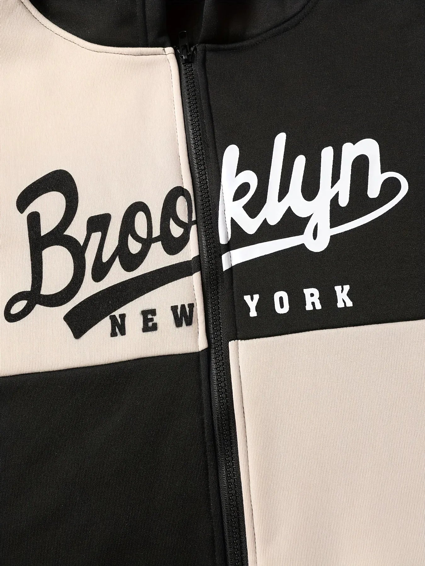 Men’s Two Piece Set Tracksuit With Zip Up Top And Pants