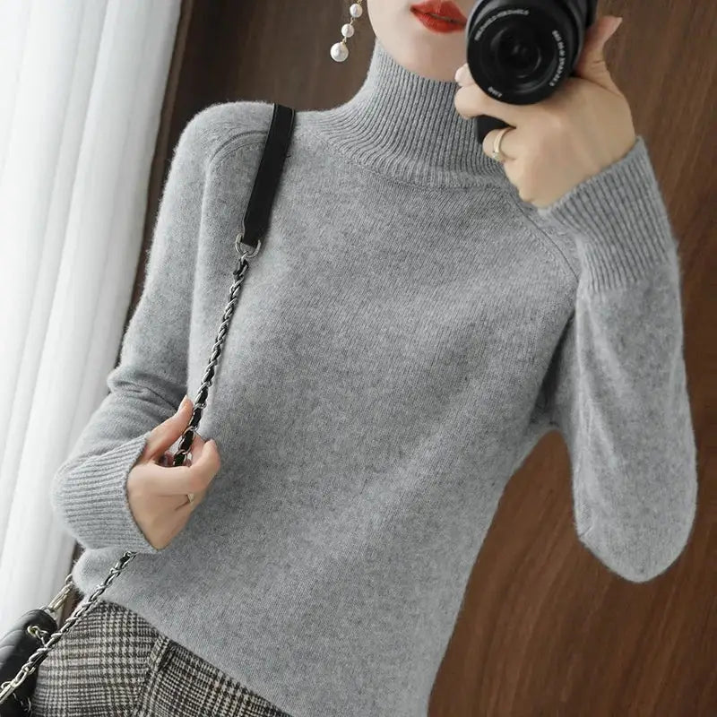 Basic merino wool sweater for autumn and winter - PMMNAPOLES