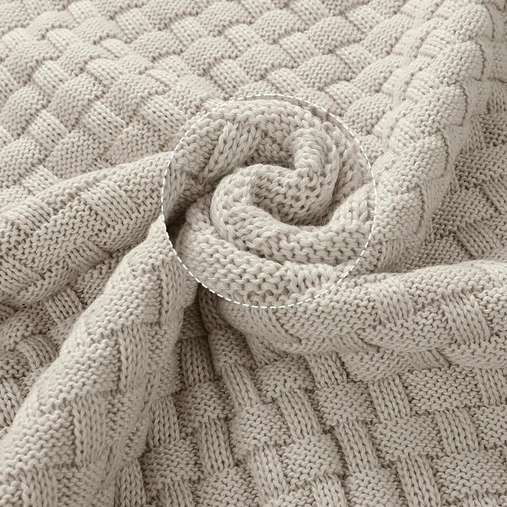 Men’s Knitted Sweater With Crew Neck And Ribbed Edges