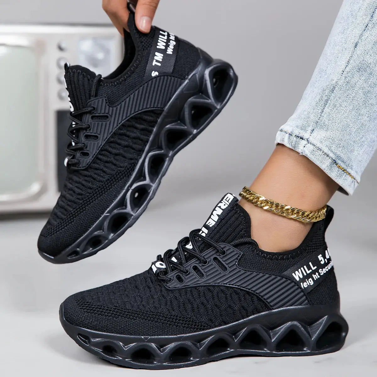 Women’s Lightweight Running Shoes | Breathable Mesh Blade Sneakers for Comfort & Sport