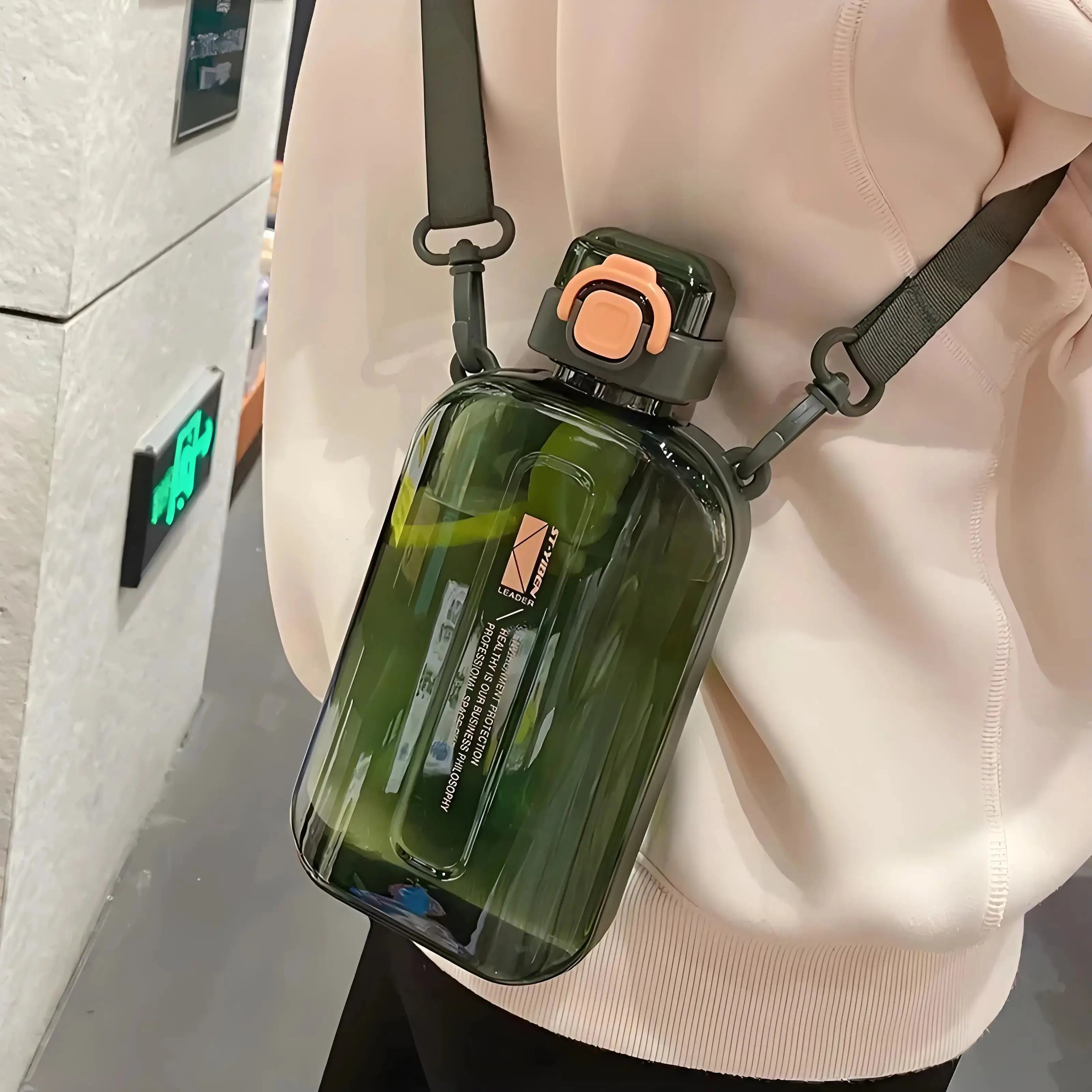 Flat Transparent Water Bottle – Slim Square Travel Canteen with Adjustable Strap – Portable & Elegant for Sport or Camping