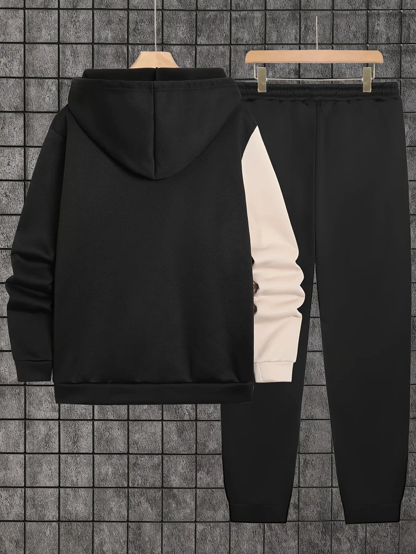 Men’s Two Piece Set Tracksuit With Zip Up Top And Pants