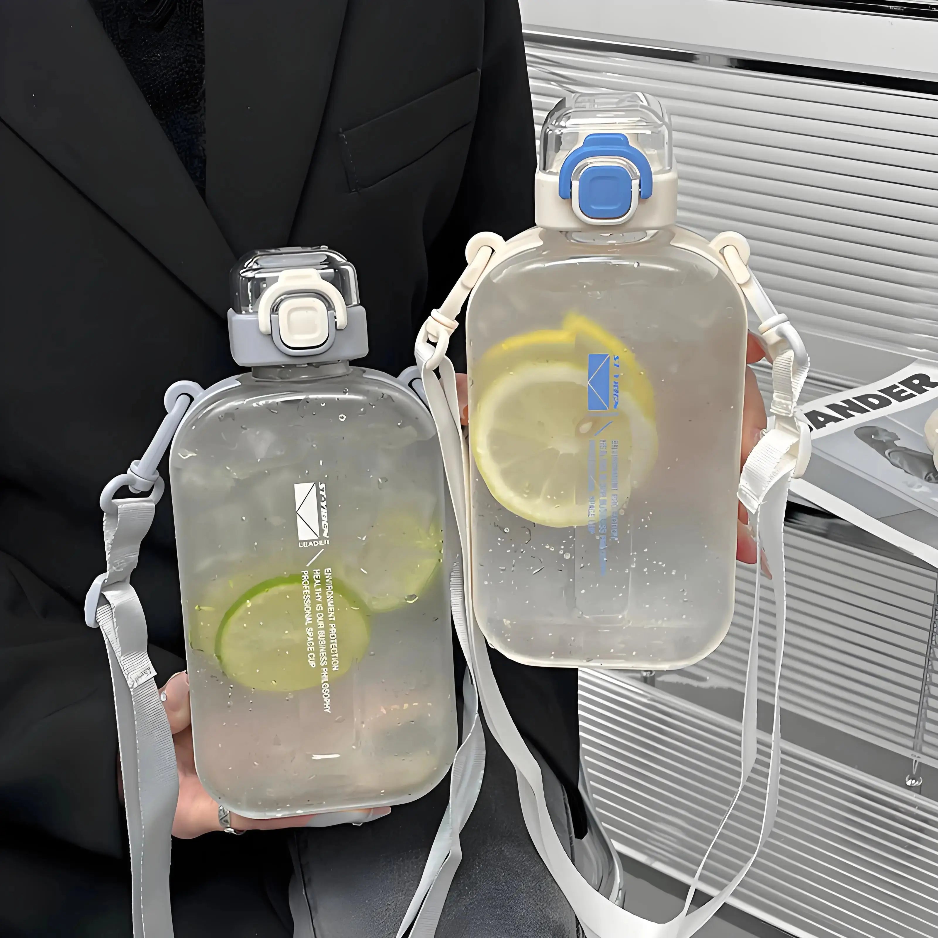 Flat Transparent Water Bottle – Slim Square Travel Canteen with Adjustable Strap – Portable & Elegant for Sport or Camping