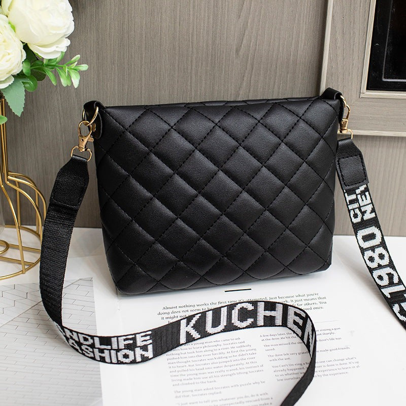 Women’s Small Messenger Bag PU Leather Diamond Quilted Crossbody Purse with Chain Shoulder Strap