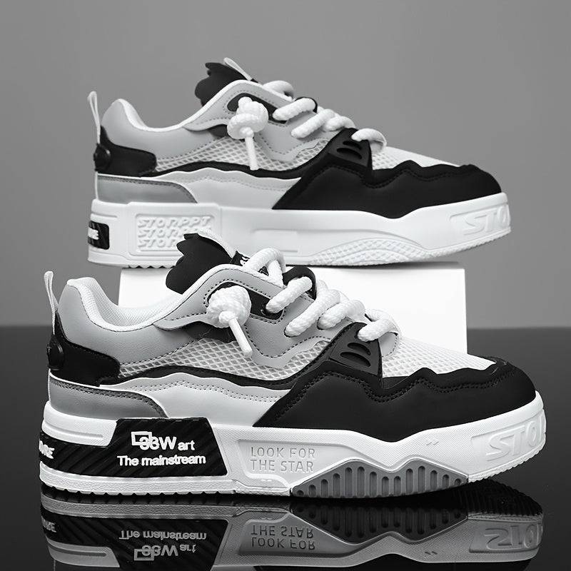 Men’s low-cut sports sneakers in black and gray with breathable mesh, PVC sole, and cushioned insole for outdoor and daily wear.