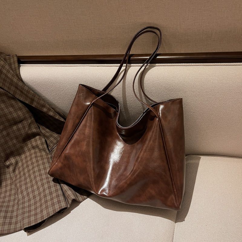 Women Fashionable Soft Leather Shoulder Handbag