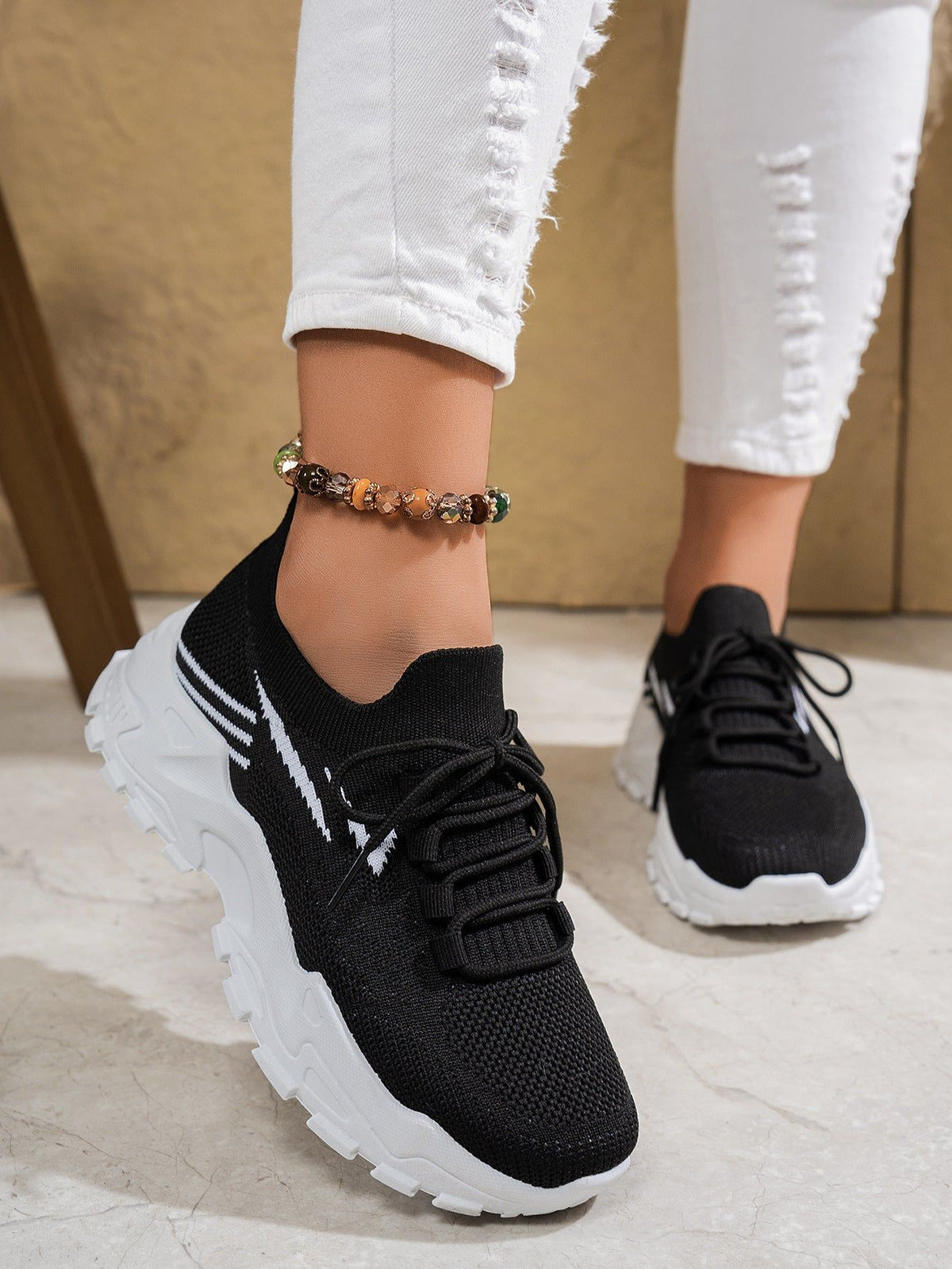 Women’s Mesh Lace Up Sneaker Lightweight Low Heel