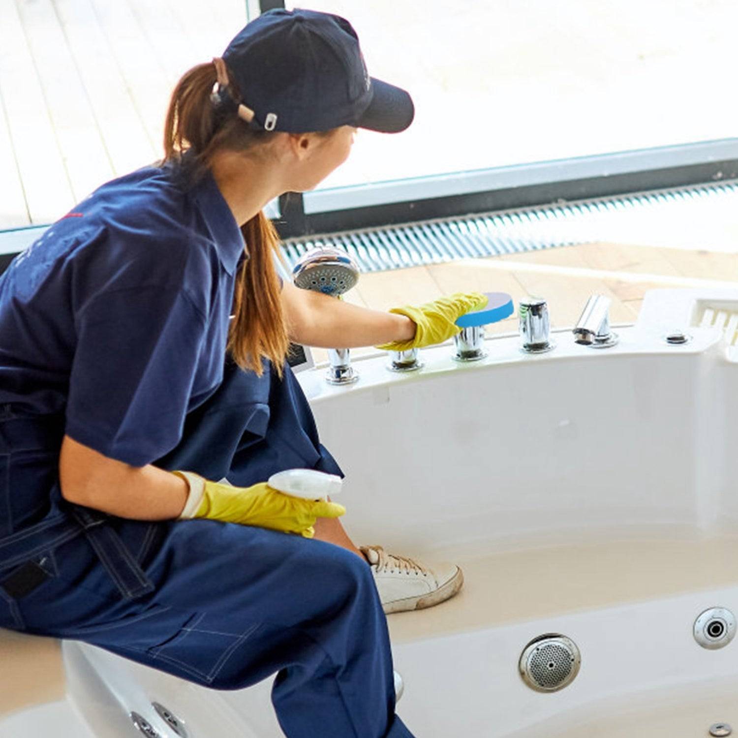 Cordless Electric Spin Scrubber With Extension Arm Kit