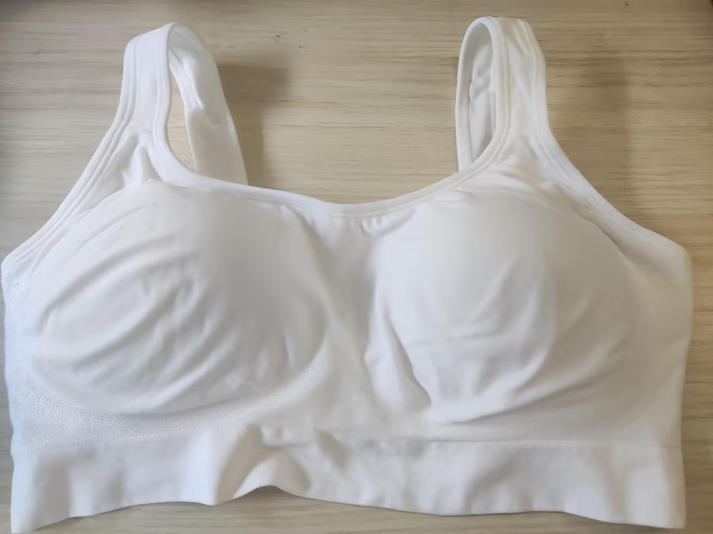 Women’s Plus Size Bra with Back Support and Fixed Straps