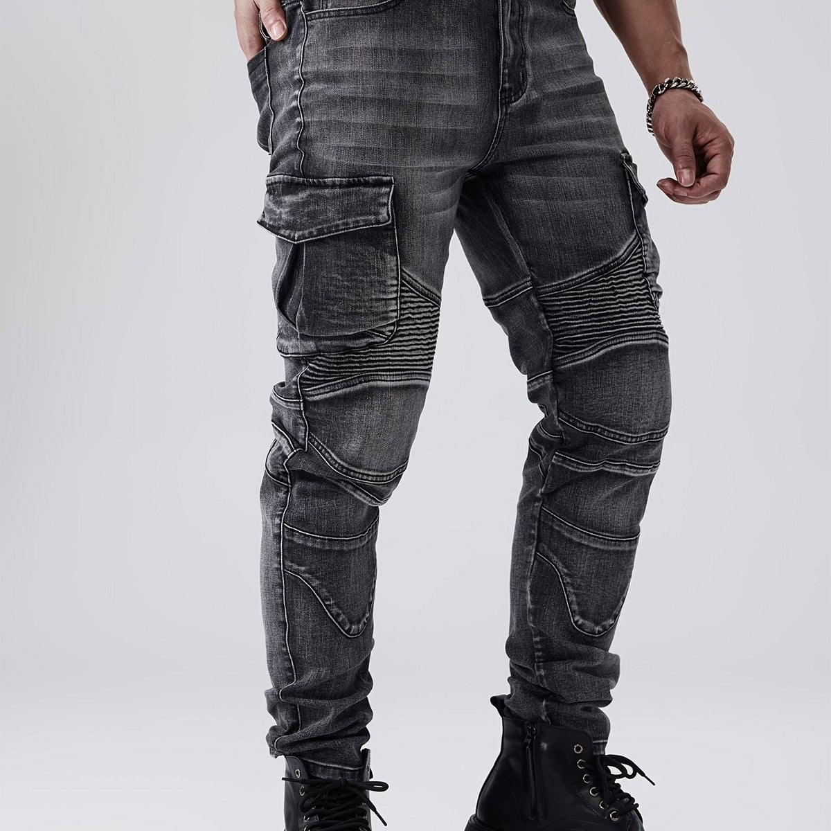 Men’s Slim Fit Stretch Jeans Straight-Leg Multi-Pocket Streetwear with Decorative Stitching