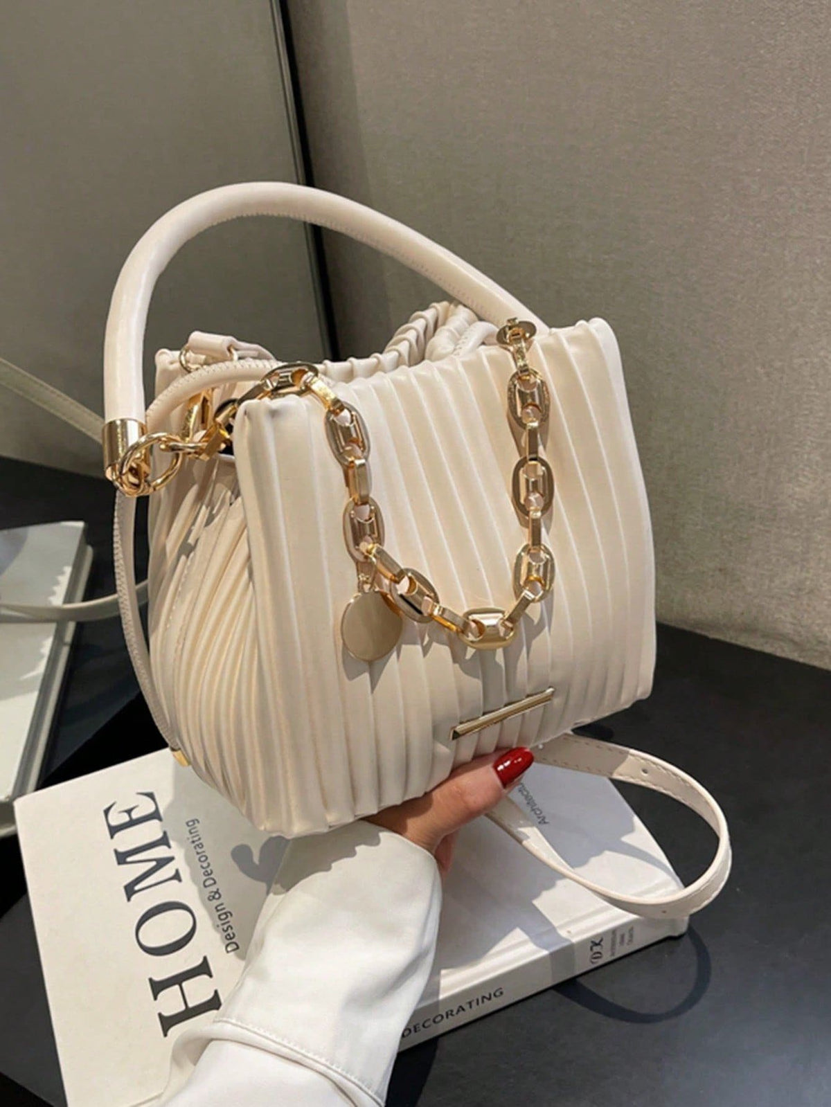 Women Tote Bag Pleated Chain Bucket Shoulder Handbag