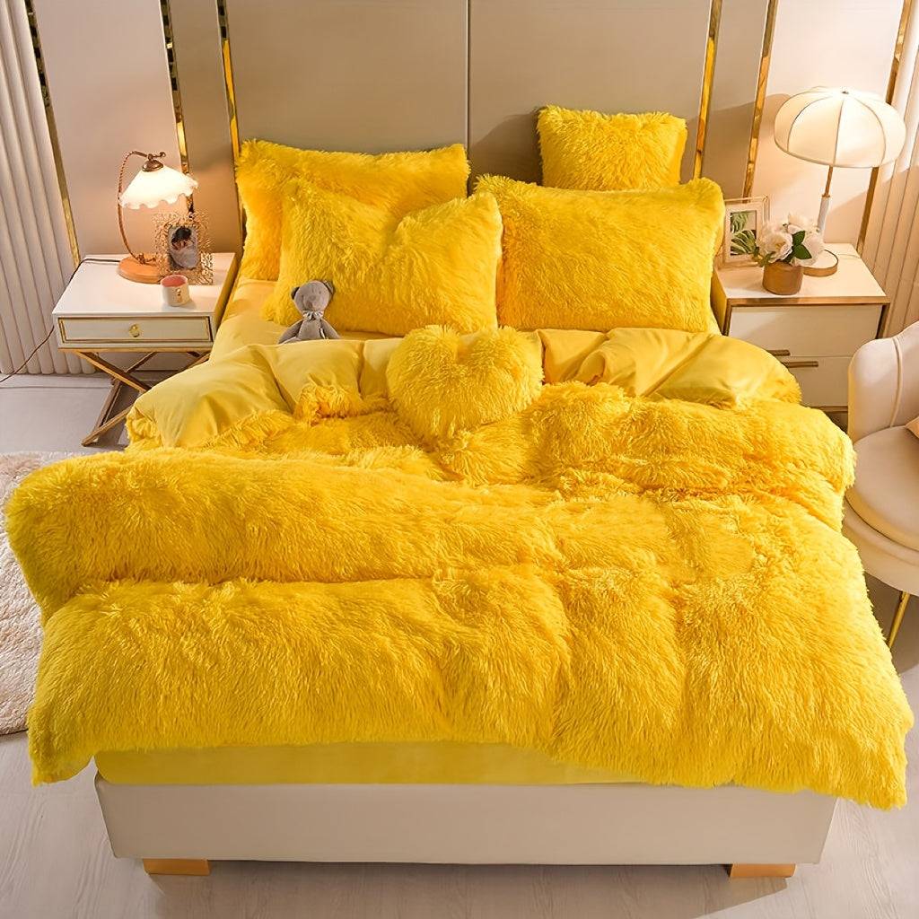 3/4-Piece Faux Down Comforter Set with Velvet Duvet Cover, Pillowcases and Heart Pillow, Ultra Soft All-Season Plush Bedding for Twin/Queen/King