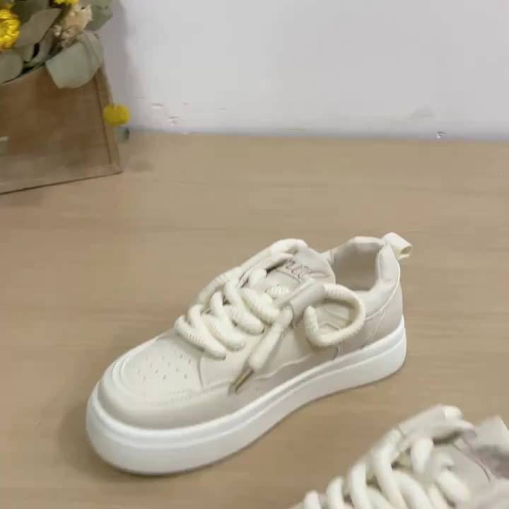 Women’s White Lace-Up Low-Top Sneakers – Thick Sole, Breathable Comfort, Fashion Casual Style