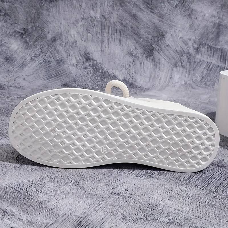 Women’s White Lace-Up Low-Top Sneakers – Thick Sole, Breathable Comfort, Fashion Casual Style